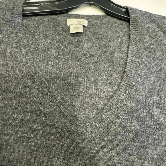 Halogen Women’s 100% Cashmere VNeck Long Sleeve Sweater Dark Gray Size Small - Picture 7 of 8